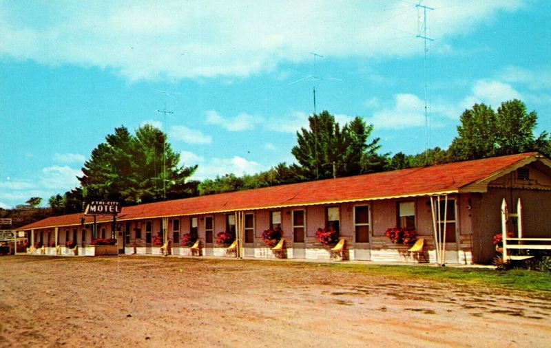 Tri-City Motel